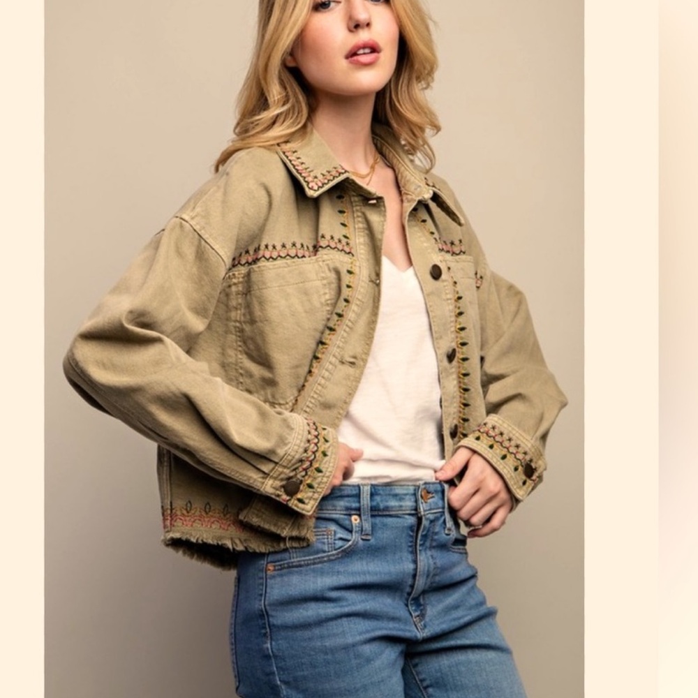 ZARA Embroidered Cropped Olive Overshirt Denim Jacket Size XL
